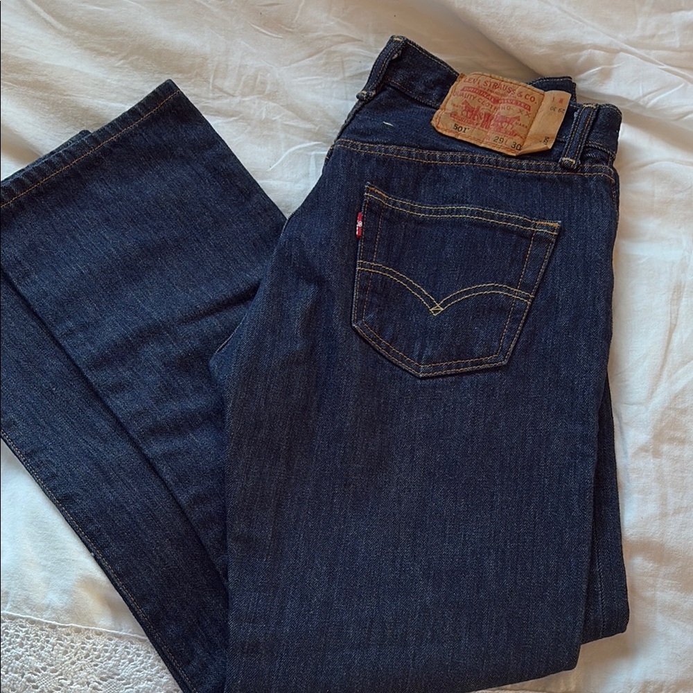 Levi's Blue Straight Jeans with Classic Stitching